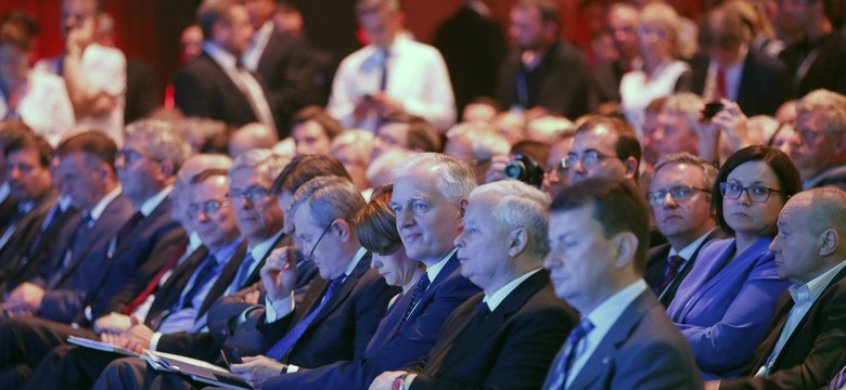 PiS obiecuje: Zdrowie dla każdego. Partia Kaczyńskiego chce zlikwidować NFZ