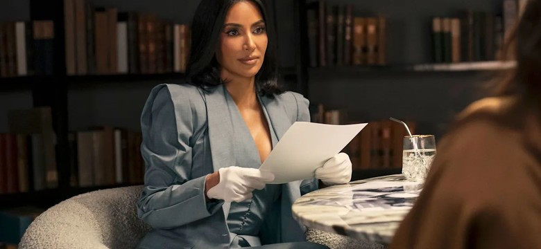 Ten serial od początku budzi wielkie zainteresowanie. Trzy odcinki naraz w streamingu