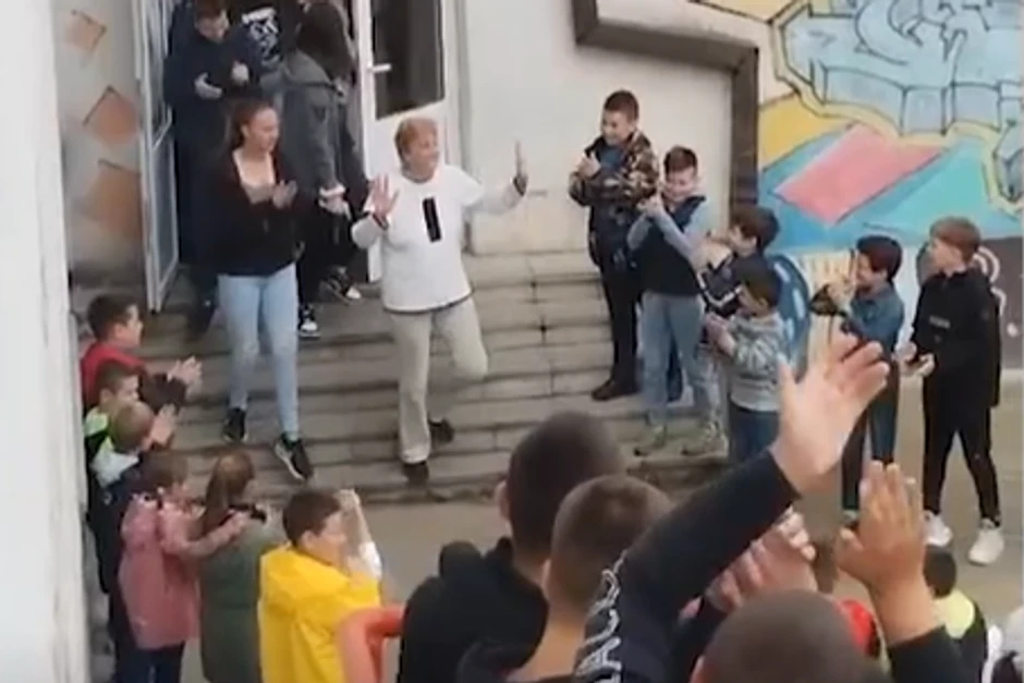 "Nikada mi nije bilo teško da deci nešto ponovim, i po sto puta ako je potrebno"