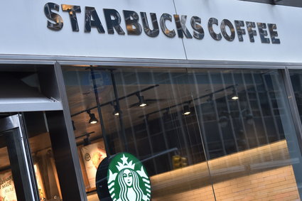 Porozumienie gigantów. Nestle zapłaci Starbucksowi 7 mld dol., by sprzedawać jego produkty