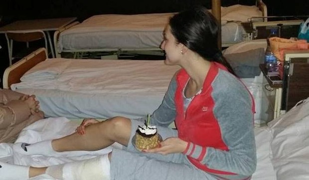 590454_ana-antunovic-na-infektivnoj-klinici-u-vojnoj-bolnici