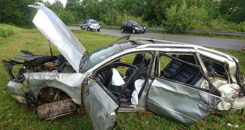 Angelika zginęła w wypadku. Jechała z bliźniakami. Nie wiadomo, kto prowadził