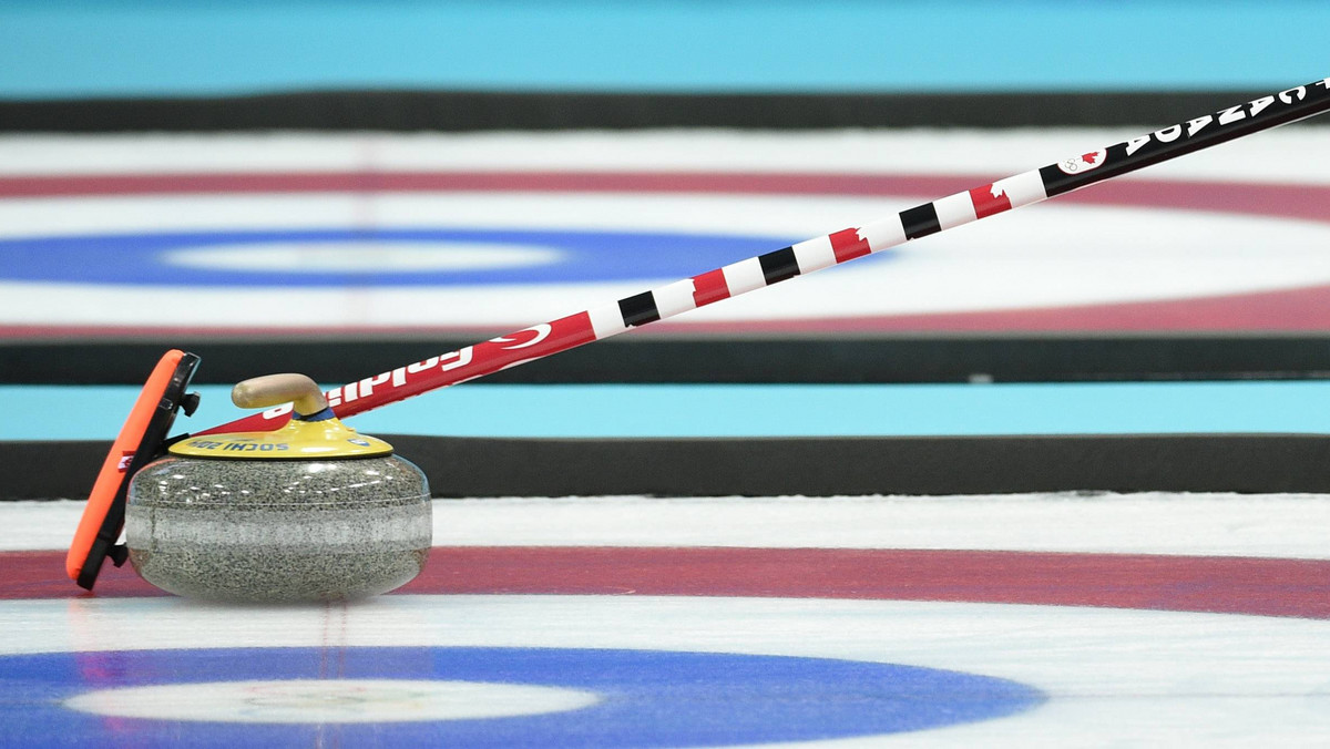 W czwartek rozegrano półfinały i mecze o brąz w turnieju curlingu rozgrywanego w ramach zimowej Uniwersjady. Na najniższym stopniu podium stanęli Brytyjczycy i Szwajcarki.