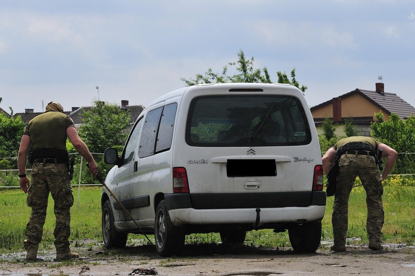 Dariusz R. umieścił bombę pod samochodem żony