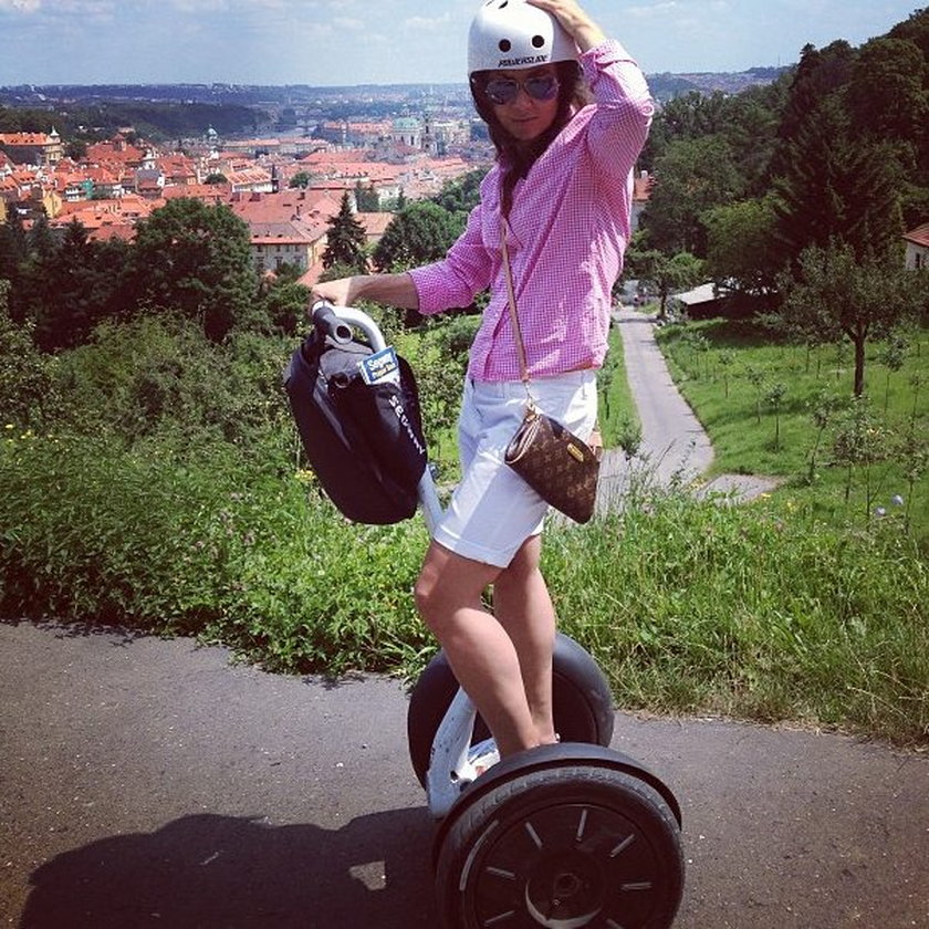 Kinga Rusin segway