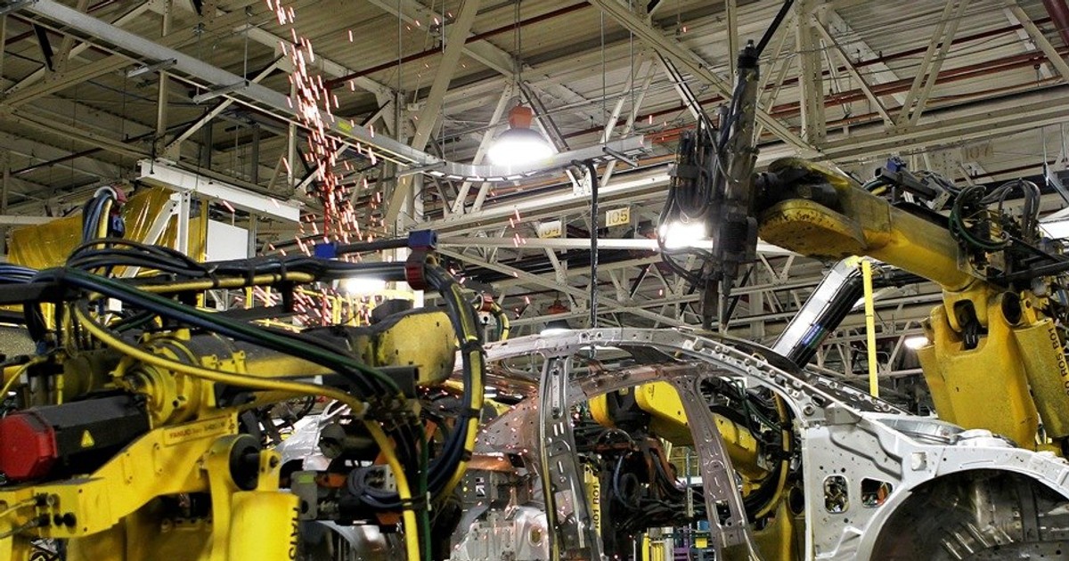 GM is issuing layoff notices for 5 US and Canadian factories — but over