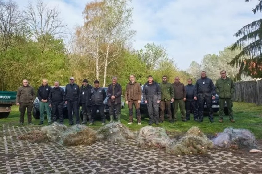 Ribočuvari JP "Vojvodinašume"