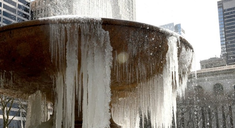 Bizzard warnings were lifted for New York City, the US financial capital, where snow turned to sleet and hail