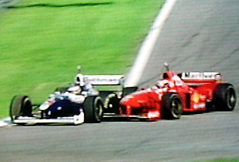 Zusammenstoß zwischen Michael Schumacher und Jacques Villeneuve (26. Oktober 1997)