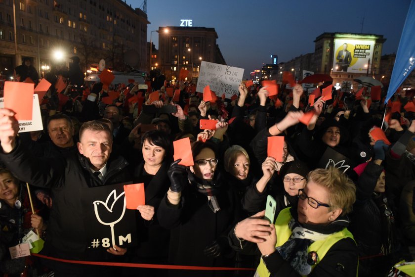 Kobiety protestują 8 marca