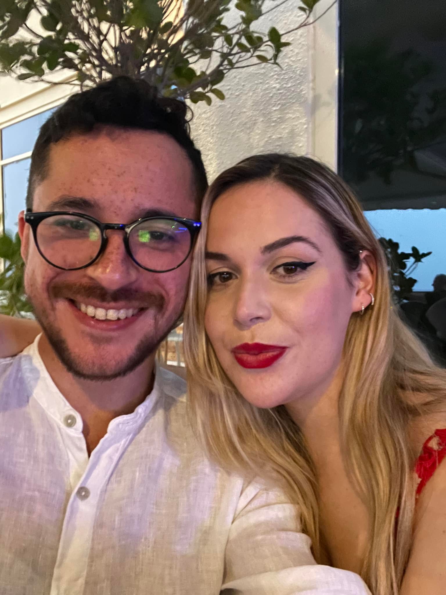 Dvojicu objavili po smrti šokovaní zamestnanci hotela. 