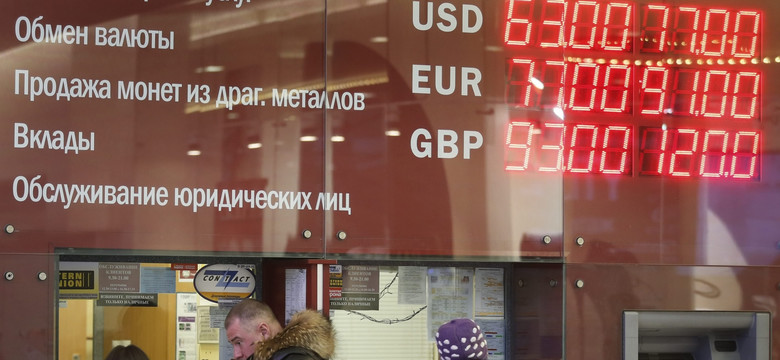 Rosja desperacko walczy o rubla. Wielkie kłopoty rosyjskiej gospodarki