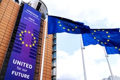 800 plus dla Ukraińców. Komisja Europejska reaguje na weto prezydenta Nawrockiego