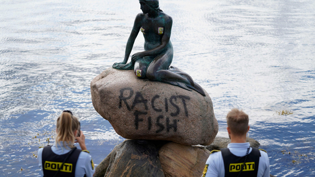 Mała Syrenka w Kopenhadze zdewastowana. Oskarżenia o rasizm