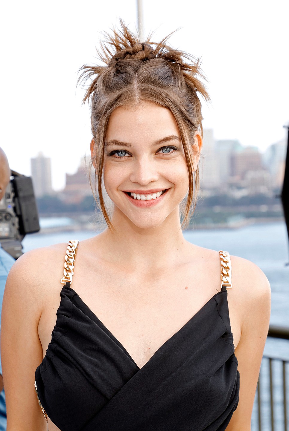 Palvin Barbi visszautazott a 90-es évekbe ezzel a frizurával