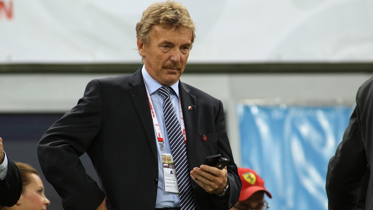 Zbigniew Boniek chce ograniczyć liczbę piłkarzy spoza UE. Ekstraklasa SA nie widzi takiej potrzeby.