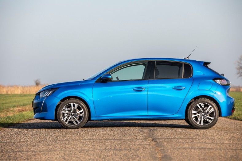 Peugeot 208 1.2 PureTech 100