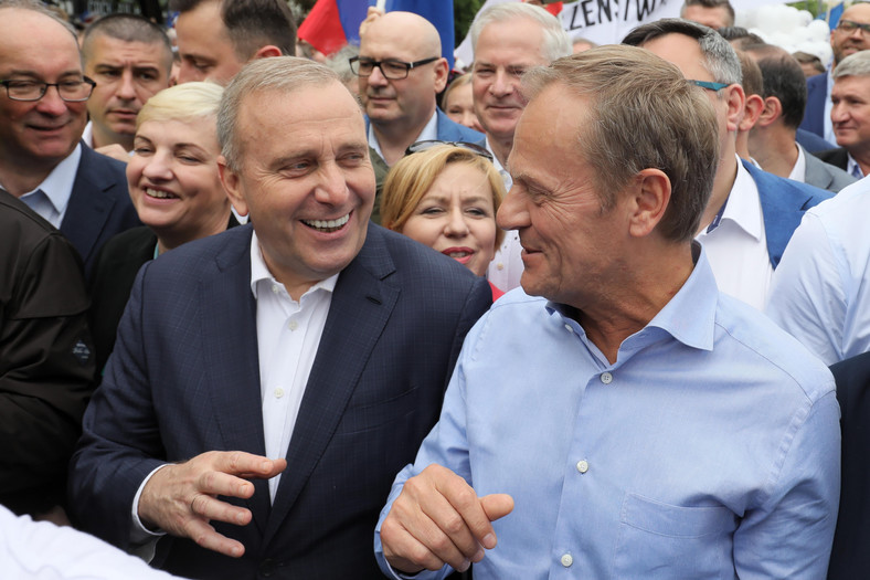 Grzegorz Schetyna i Donald Tusk w maju 2019 roku