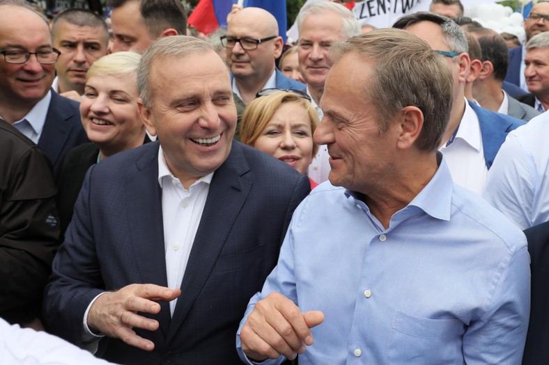 Grzegorz Schetyna i Donald Tusk w maju 2019 roku