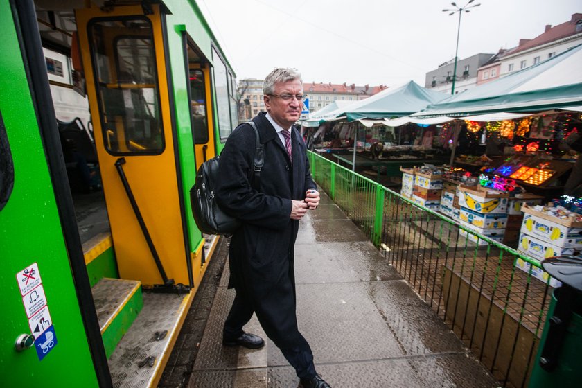 Prezydent Poznania zapowiedział usunięcie reklam z tramwajów