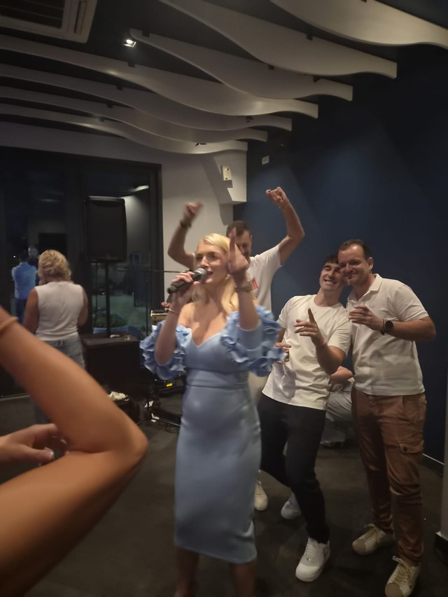 Silvija Nedeljković i Saša slave rođenje blizanaca