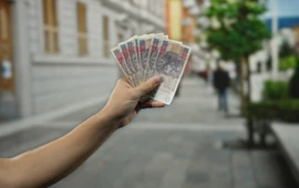 od-1-wrzesnia-300-zl-na-wakacje-dla-kogo-dofinansowanie