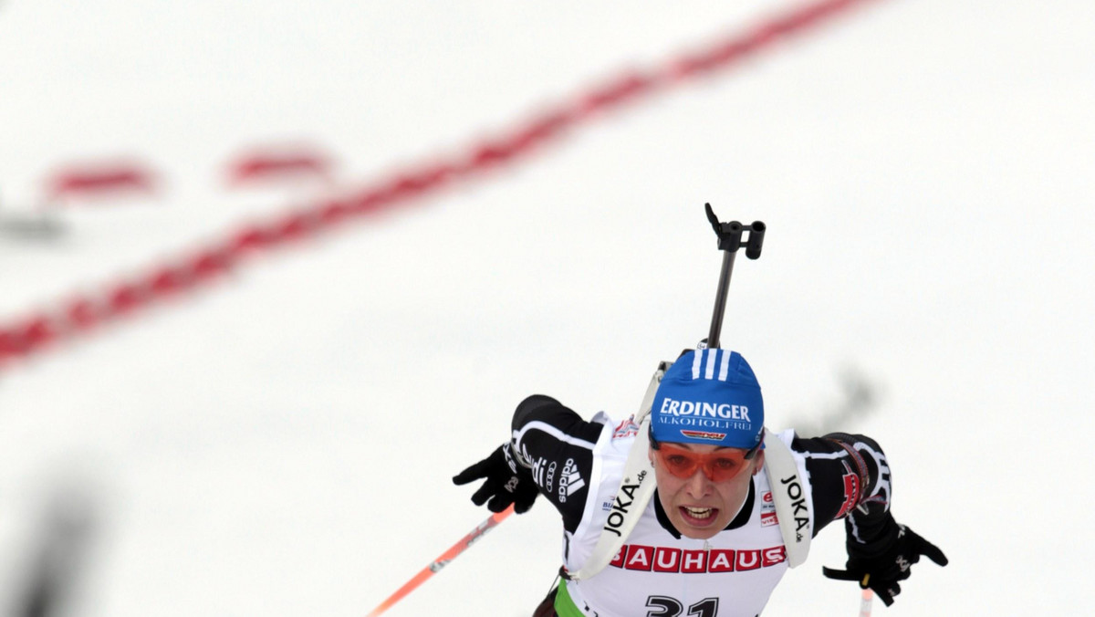 Wiceliderka klasyfikacji generalnej Pucharu Świata w biathlonie Niemka Magdalena Neuner z powodów zdrowotnych nie wystartuje w sobotnim biegu na dochodzenie na 10 km w Oslo.