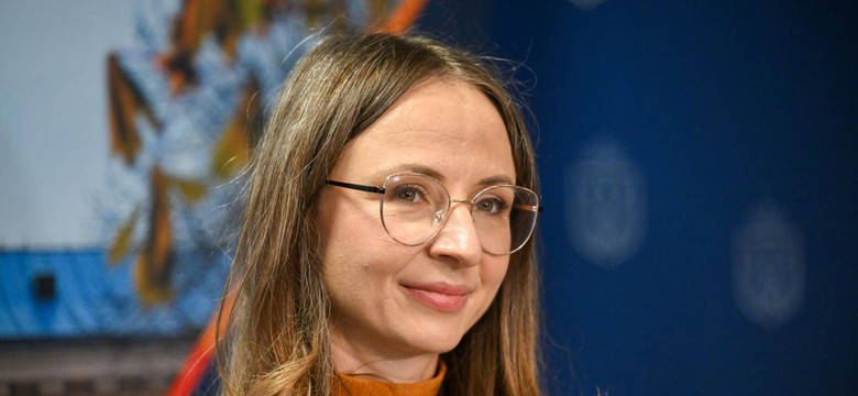 Skandal w Dino. Dziemianowicz-Bąk reaguje na "mrożenie" pracowników