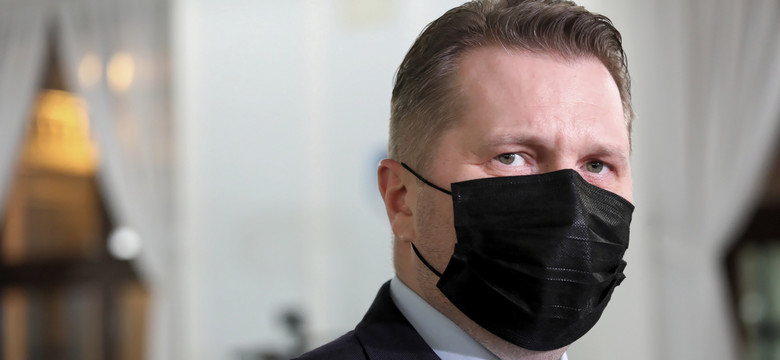 Nauka zdalna. Co ze studentami i uczelniami? Czarnek wyjaśnia