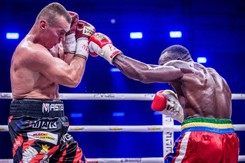 Zwycięski powrót Mateusza Masternaka na zawodowy ring [WIDEO]