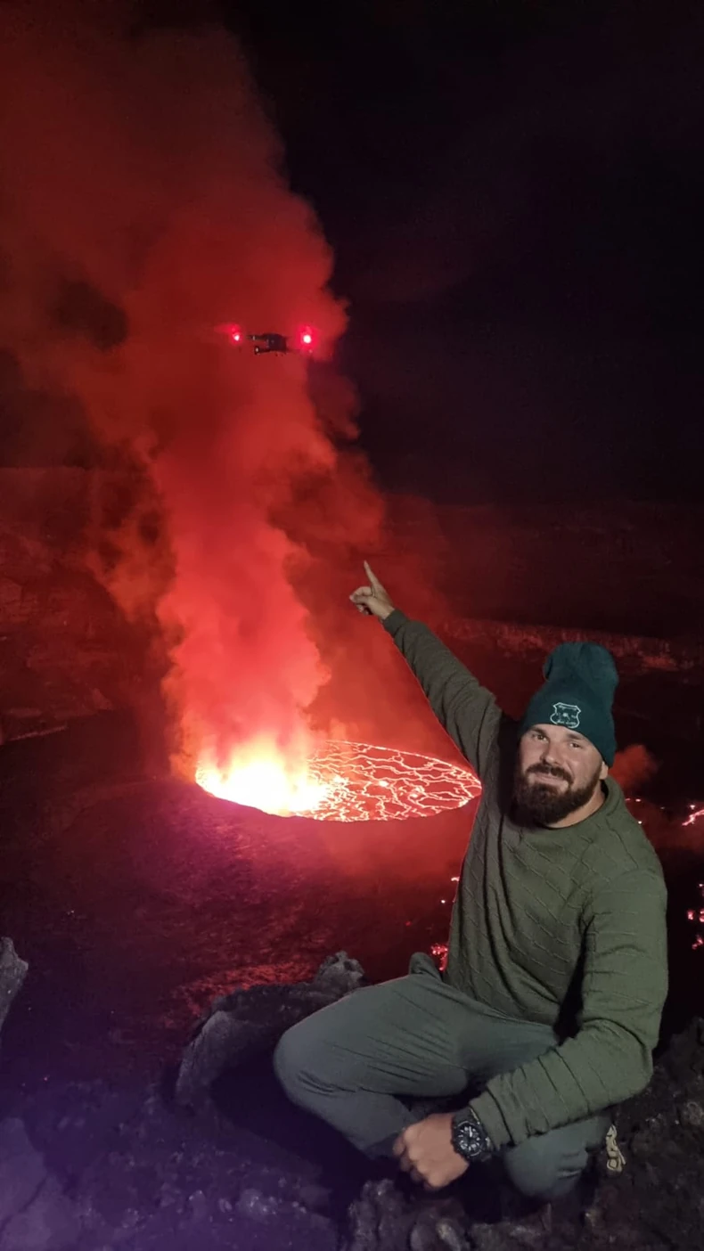 Kristijan Iličić na vrhu kratera