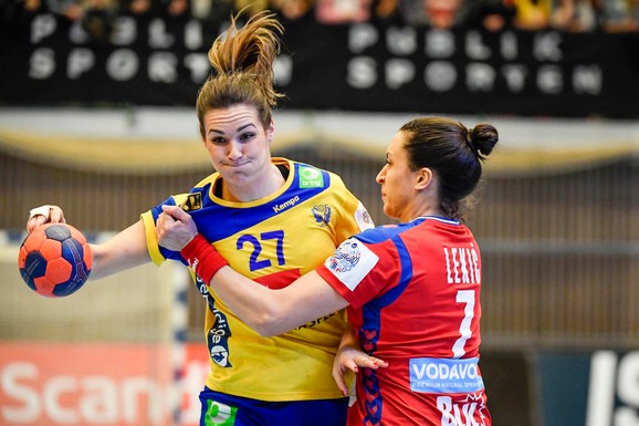 Andrea Lekić će i na Evropskom prvenstvu voditi borbe sa Šveđankama