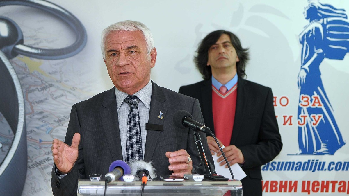 593007_kragujevaczajedno-za-sumadijukznveroljub-stevanovic310914ras-foto-nebojsa-raus01