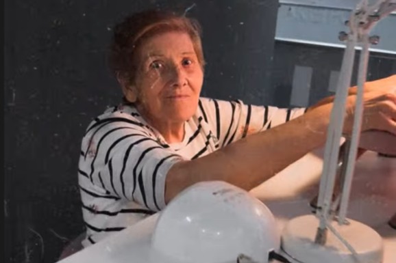 Jelena Radanović pokazala KAKO SE SLAŽE SA SVEKRVOM Odvela Slobinu majku u salon lepote, ona ne skida osmeh (FOTO)