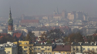 Sąsiedzi trują Kraków. Do wymiany ponad 21 tys. kopciuchów