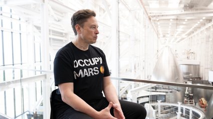 Kapitał szykuje się na gigaofertę SpaceX. Ucieczka z akcji i kryptowalut