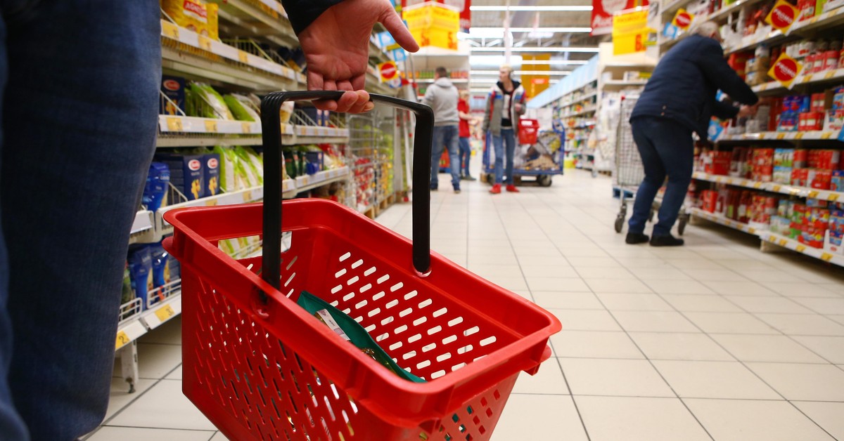 Sylwester 31 grudnia 2025: do której otwarte Biedronki, Lidla i Dino? Gdzie zrobisz zakupy?