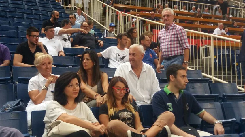 Dragan Šakota, u drugom redu