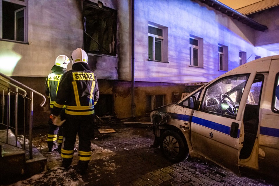 Pożar w hospicjum, straż pożarna na miejscu