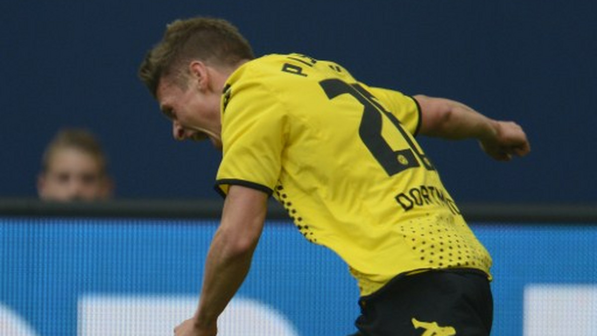 Łukasz Piszczek był jednym z bohaterów meczu 31. kolejki Bundesligi, w którym jego Borussia Dortmund pokonała na wyjeździe Schalke 04 Gelsenkirchen 2:1 (1:1). Polak doprowadził do remisu w 17. minucie. W rozmowie ze stacją Eurosport powiedział, że cieszy się z gola, ale nie liczył, że uda mu się zdobyć tak piękną bramkę.