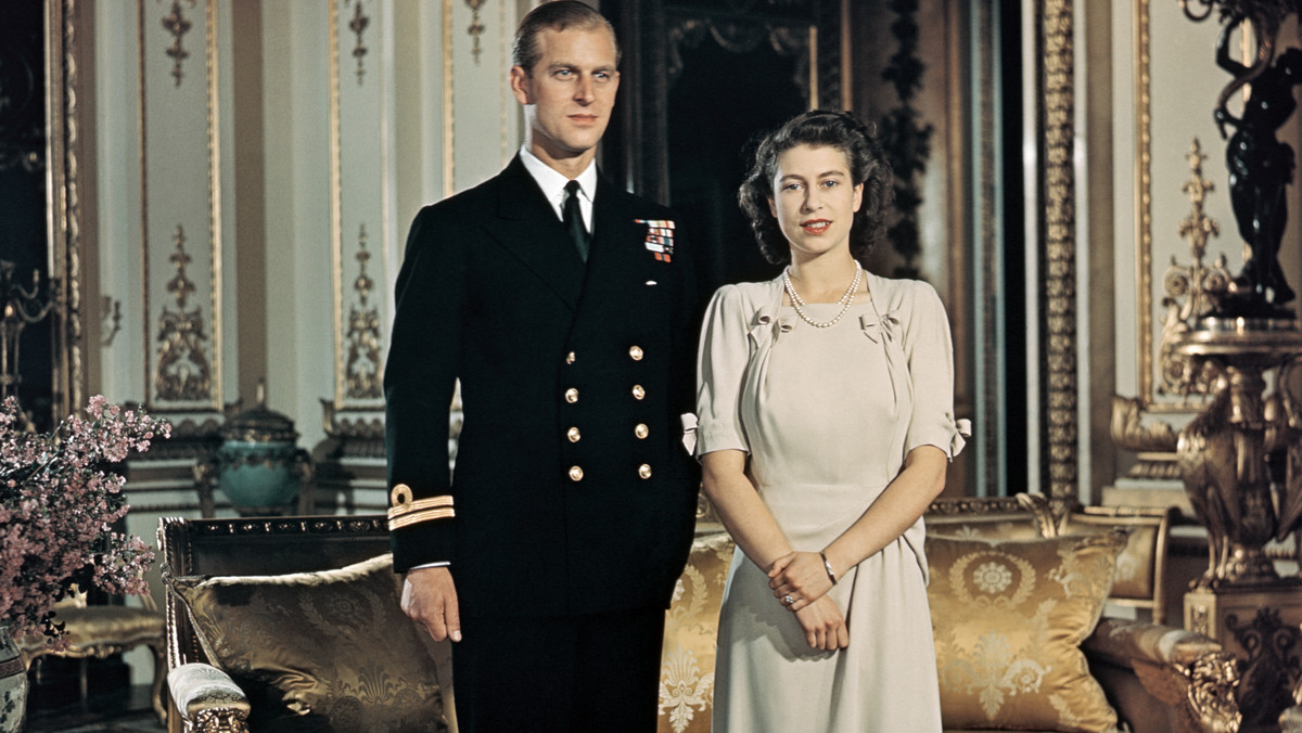 Królowa Elżbieta II i książę Filip musieli ukrywać swoje zaręczyny