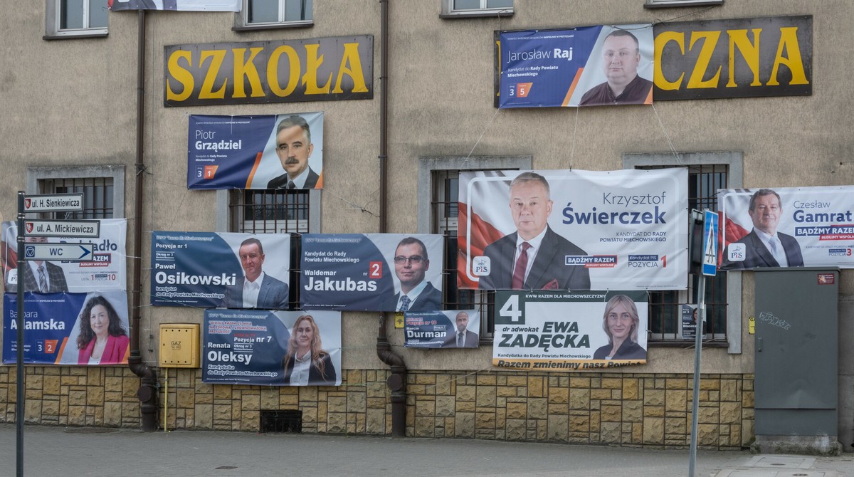 Dlaczego Polacy zapominają o kluczowych wyborach?