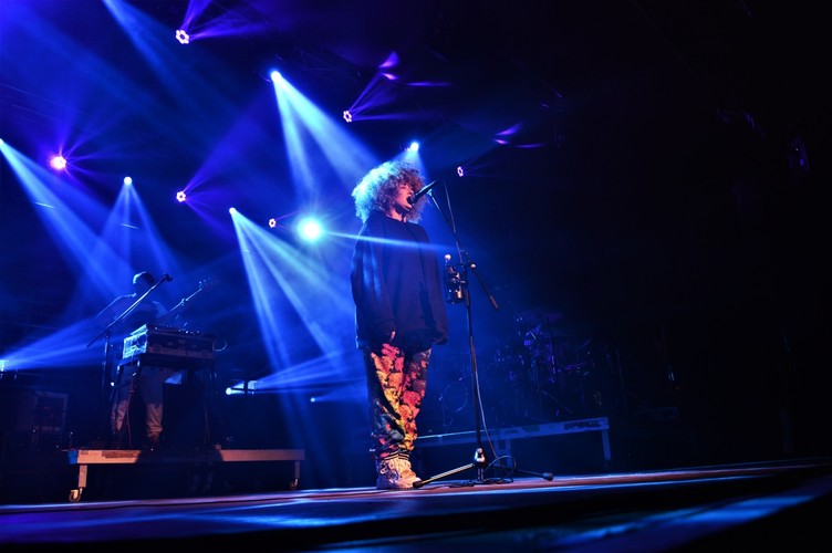 Nosowska na scenie warszawskiego klubu Stodoła. Koncert z 3 listopada 2018 roku.