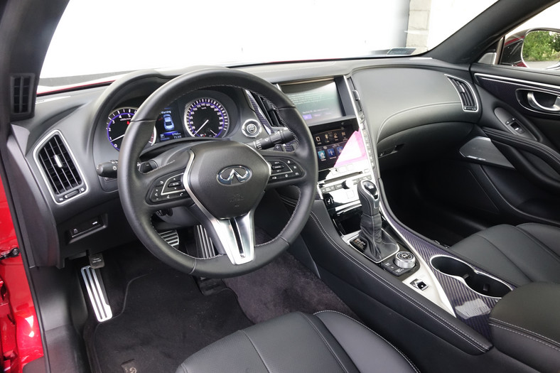 Infiniti Q60