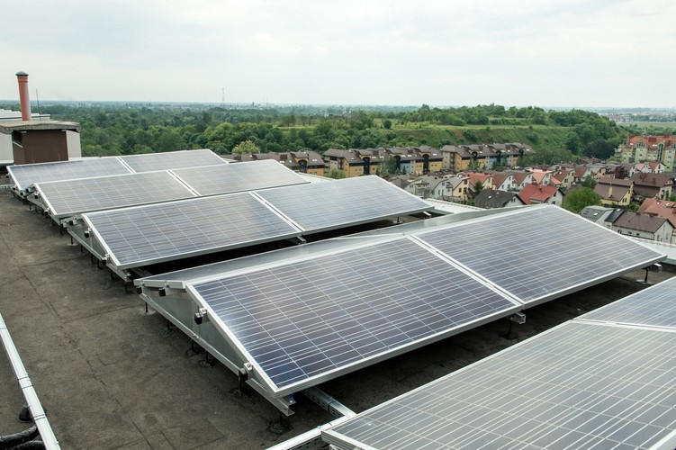 Instalacja powstała we współpracy z Wojewódzkim Funduszem Ochrony Środowiska i Gospodarki Wodnej. W ramach umowy WFOŚiGW wsparł inwestycję kwotą około 240 tys. złotych, z czego około 40 proc. stanowi bezzwrotna dotacja. Pozostałe 60 proc. to niskooprocentowana pożyczka.

<br><br> fot. (mk/mr) PAP/Maciej Kulczyński