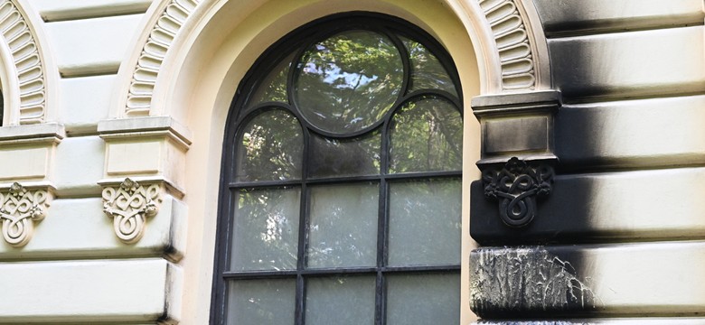 Zatrzymano osobę podejrzaną o próbę podpalenia synagogi w Warszawie