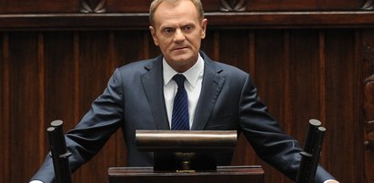 Donald Tusk na razie nie zmienia rządu