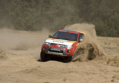 Mitsubishi L200 - Pikap dla leniwych