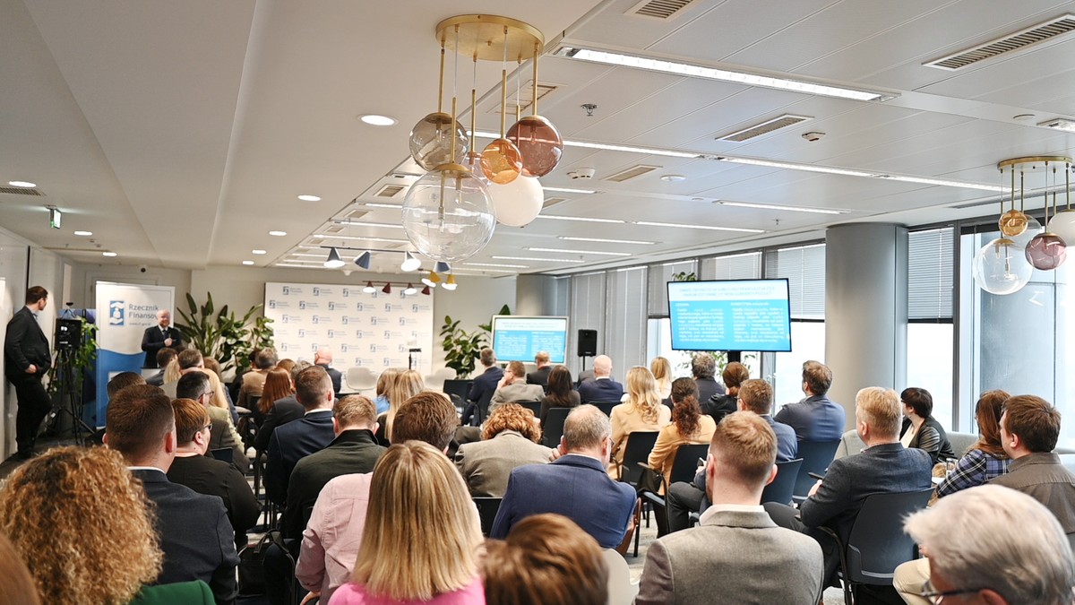 Podsumowanie konferencji Rzecznika Finansowego – „Ruch pojazdów po nowemu”