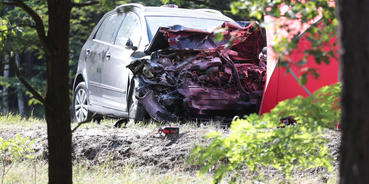 Tragiczny wypadek na „trasie śmierci” w Lubuskiem. Zginęły dwie osoby